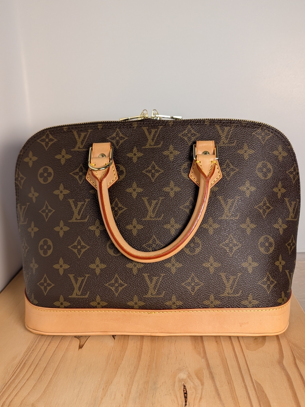 Authentic Louis Vuitton Alma PM Monogram Canvas Excellent Vintage w/ Lock & Keys